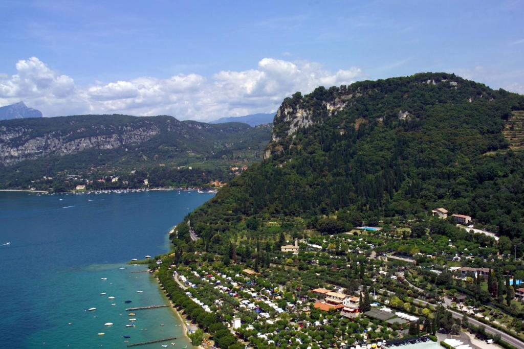La Rocca Camping Village Μπαρντολίνο Εξωτερικό φωτογραφία